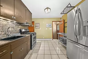 2802 S 47th St, Milwaukee, WI 53219 - Photo 11