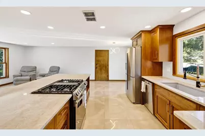 18345  Harvest Ln, Brookfield, WI 53045 - Photo 13