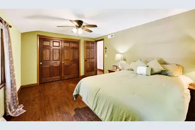 18345  Harvest Ln, Brookfield, WI 53045 - Photo 17
