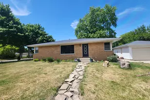 6205 N Garden Grove Ln, Glendale, WI 53209 - Photo 1