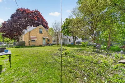 8601 W Melvina St, Milwaukee, WI 53222 - Photo 5