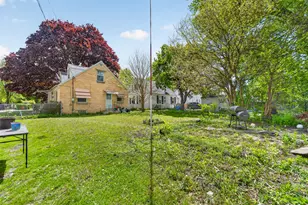 8601 W Melvina St, Milwaukee, WI 53222 - Photo 5