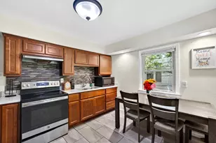 8601 W Melvina St, Milwaukee, WI 53222 - Photo 3
