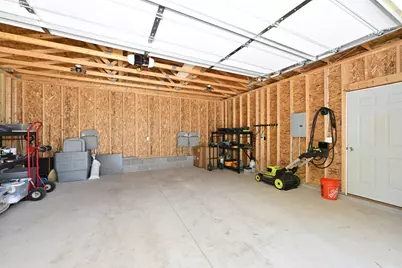 3553 S 1st Pl, Milwaukee, WI 53207 - Photo 21
