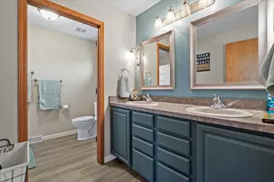 N7101 Lakeshore Ave, Sugar Creek, WI 53121 - Photo 17