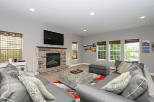 N116W17834 Blackstone Cir, Germantown, WI 53022 - Photo 11
