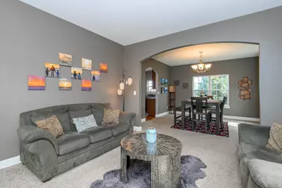 N116W17834  Blackstone Cir, Germantown, WI 53022 - Photo 9