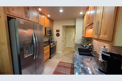 2609  Cross Creek Dr #B, Sheboygan, WI 53081 - Photo 5