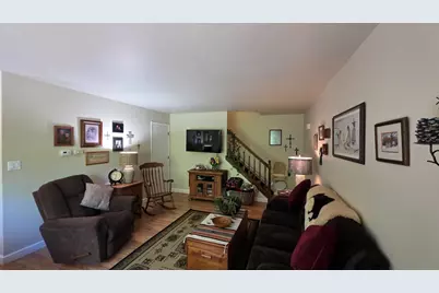 2609  Cross Creek Dr #B, Sheboygan, WI 53081 - Photo 3