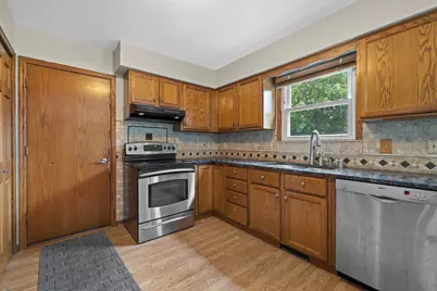 S78W18206  Lions Park Dr, Muskego, WI 53150 - Photo 17