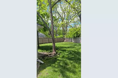 304 S Silver Lake St, Oconomowoc, WI 53066 - Photo 11