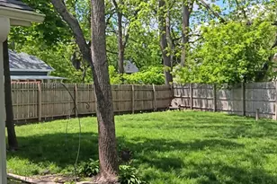 304 S Silver Lake St, Oconomowoc, WI 53066 - Photo 11
