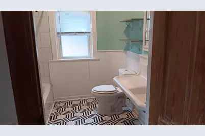 304 S Silver Lake St, Oconomowoc, WI 53066 - Photo 27