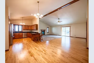 N166W19522  Ravens Way, Jackson, WI 53037 - Photo 5