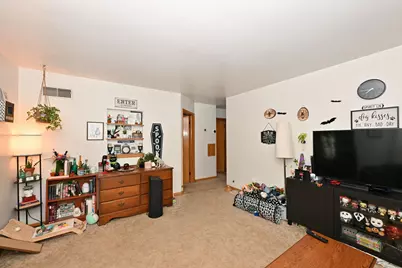 8730 W Hadley St, Milwaukee, WI 53222 - Photo 23