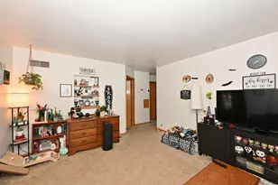 8730 W Hadley St, Milwaukee, WI 53222 - Photo 23