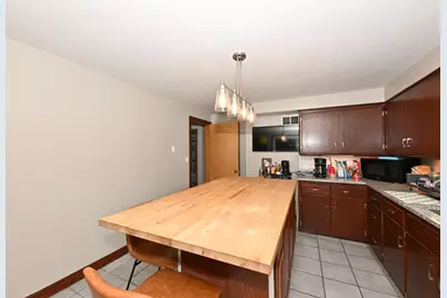8730 W Hadley St, Milwaukee, WI 53222 - Photo 17