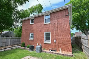 8730 W Hadley St, Milwaukee, WI 53222 - Photo 41