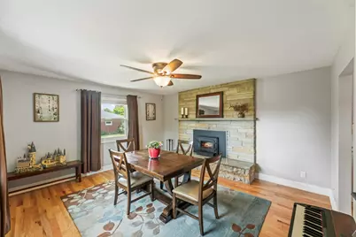 1310  Sunnycrest Dr, Brookfield, WI 53186 - Photo 11