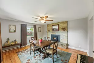 1310 Sunnycrest Dr, Brookfield, WI 53186 - Photo 11