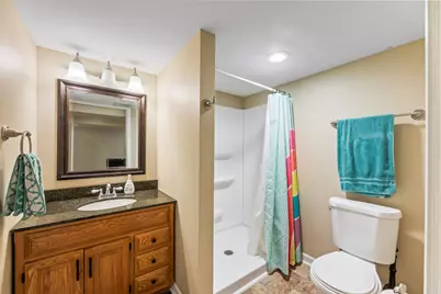 1310  Sunnycrest Dr, Brookfield, WI 53186 - Photo 33