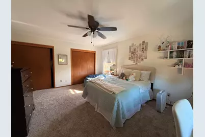 8716 W Whitaker Ave, Greenfield, WI 53228 - Photo 15