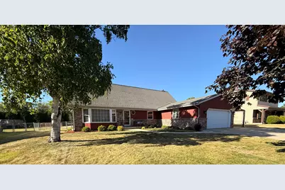 8716 W Whitaker Ave, Greenfield, WI 53228 - Photo 21