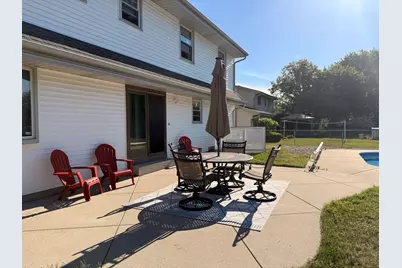 8716 W Whitaker Ave, Greenfield, WI 53228 - Photo 17