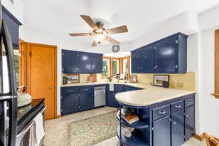 2914 N 69th St, Milwaukee, WI 53210 - Photo 7