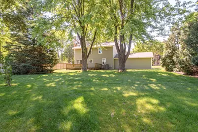 519  Greenfield Dr, Grafton, WI 53024 - Photo 27