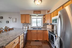 307 Roberts St, Holmen, WI 54636 - Photo 7