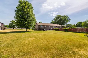 307 Roberts St, Holmen, WI 54636 - Photo 21