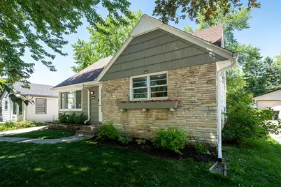 317 N 110th St, Wauwatosa, WI 53226 - Photo 37