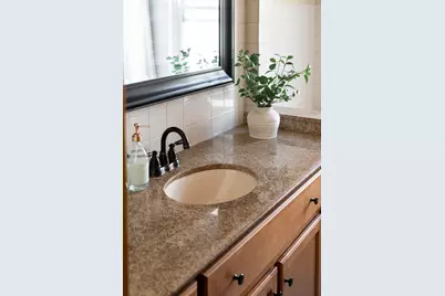 317 N 110th St, Wauwatosa, WI 53226 - Photo 25
