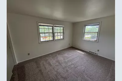5641 S 104th St #5643, Hales Corners, WI 53130 - Photo 7