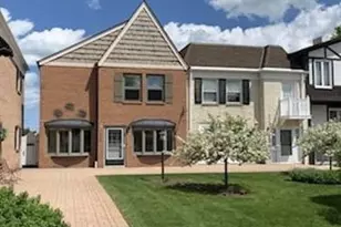 2206 Stonecroft Dr, Grafton, WI 53024 - Photo 1