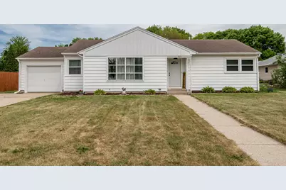707 N Moreland Blvd, Waukesha, WI 53188 - Photo 1