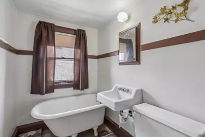 1980 S 73rd St, West Allis, WI 53219 - Photo 21