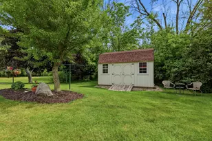 2541 Valley Dr, Manitowoc Rapids, WI 54220 - Photo 55