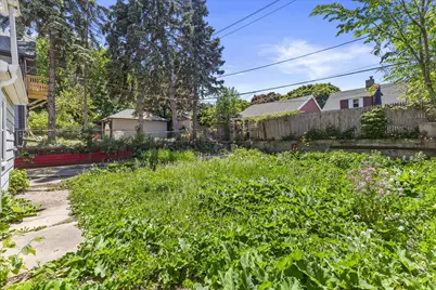 2473 N 57th St, Milwaukee, WI 53210 - Photo 27
