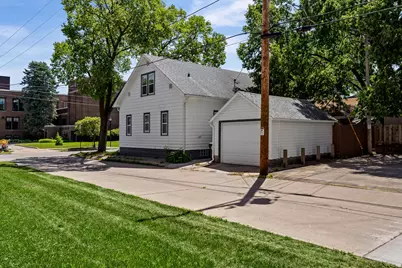 213-215  16th St, La Crosse, WI 54601 - Photo 3