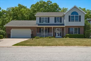 8125 Doe Glen Ct, Racine, WI 53406 - Photo 1