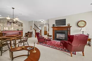 N35W23668 Auburn Ct, Pewaukee, WI 53072 - Photo 27