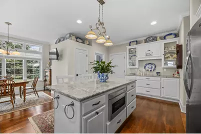 N35W23668  Auburn Ct, Pewaukee, WI 53072 - Photo 7