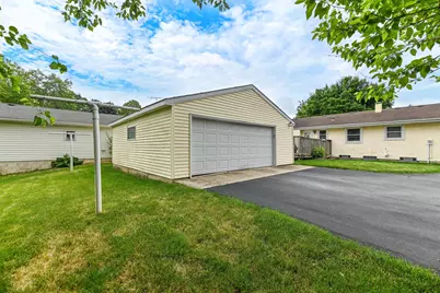 5712  Glenwood Dr, Racine, WI 53406 - Photo 27