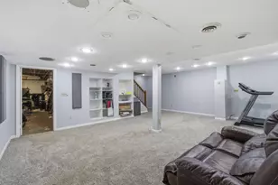 N83W18025 Le Mons Dr, Menomonee Falls, WI 53051 - Photo 37