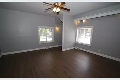 139 N 73rd St, Milwaukee, WI 53213 - Photo 5