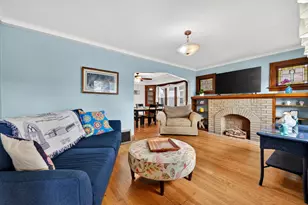 2204 S 67th Pl, West Allis, WI 53219 - Photo 3