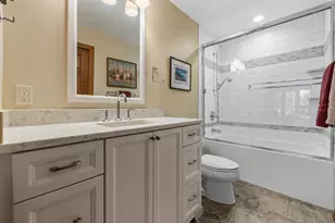 904 W Labelle Ave, Oconomowoc, WI 53066 - Photo 35
