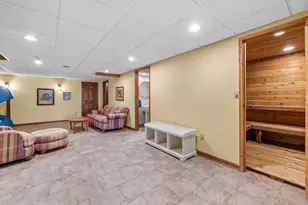904 W Labelle Ave, Oconomowoc, WI 53066 - Photo 39